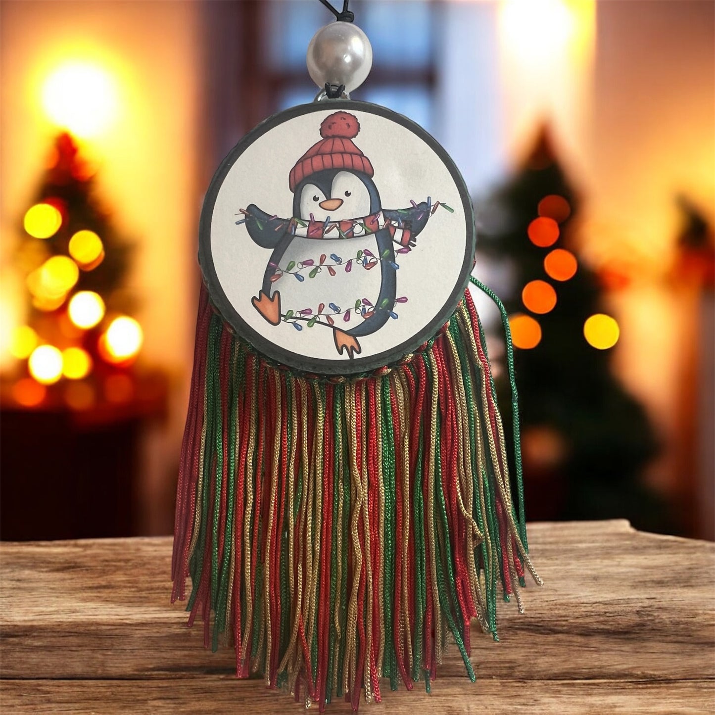 Christmas Penguin - Cinnamon