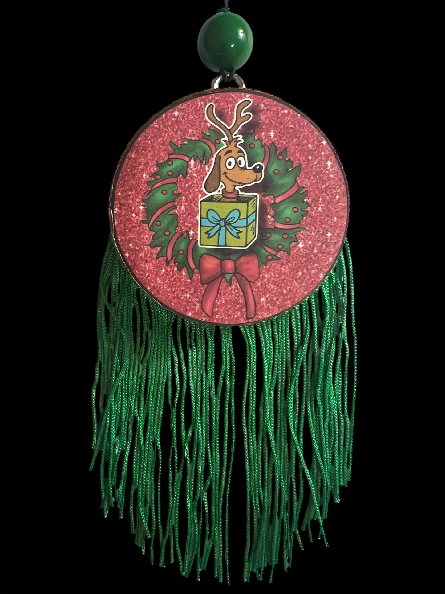 Max With Present - Winter Wonderberry